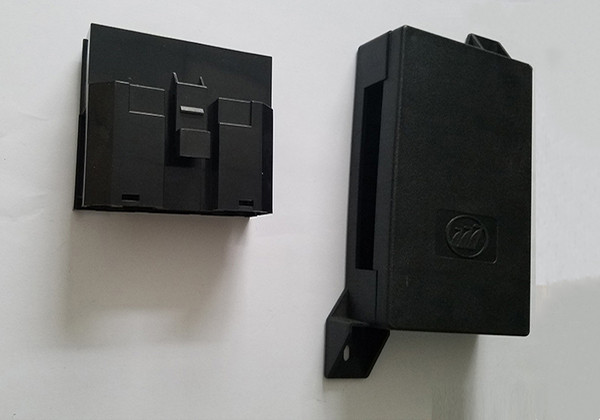 汽(qi)車模具(ju)